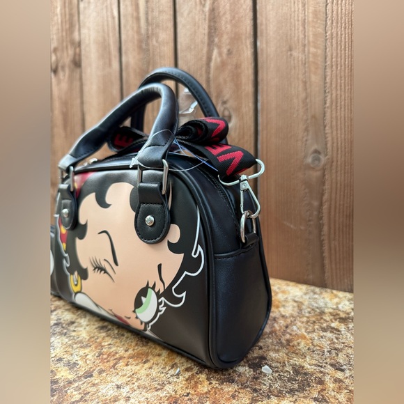 Betty Boop LOVE Crossbody Handbag - Picture 2 of 13